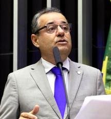 Danilo fala de ações apresentadas pelo PSB  para apurar crise no Inep  (1’45”)