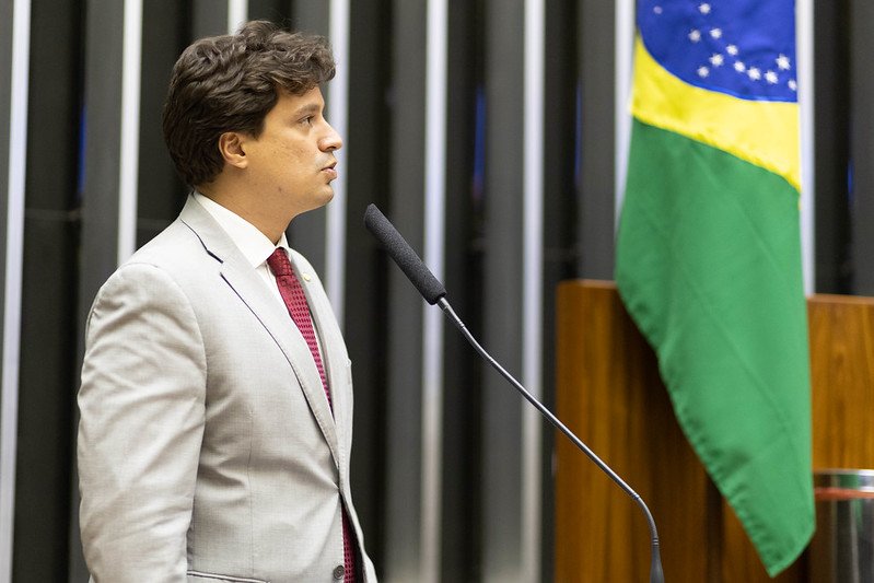 Lucas Ramos defende incentivos fiscais para empresas automotivas do Nordeste